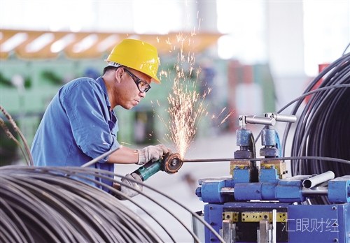 银保监会肖远企：理性辩证看待股市波动 对我国金融市场充满信心