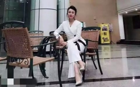 清华经管学院美女老师王海涛 以合伙人身份加盟人人链