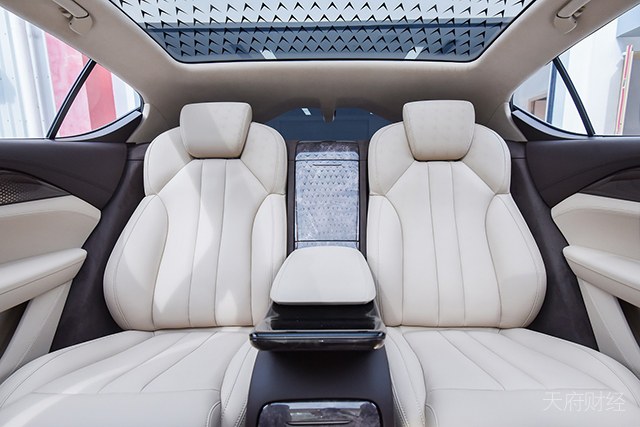 恒驰登陆央视 炫酷造型获点赞