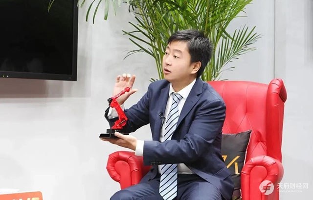 哈工智能业绩股价“双杀”,乔徽入主后耗资30亿并购接连踩雷