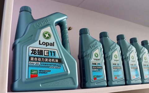 疯狂发力磷酸铁锂产业 龙蟠科技在手资金逐渐枯竭长短期借款超15亿