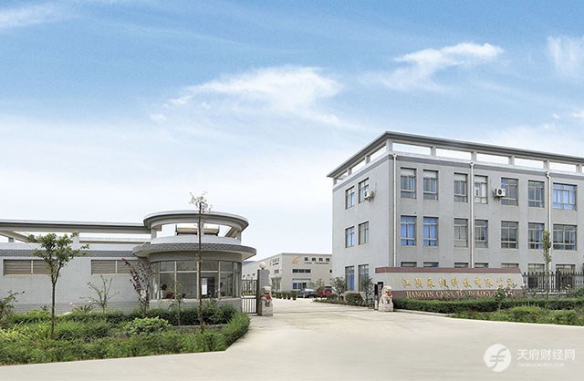 退潮之后，采纳股份营收净利双降，极度依赖海外市场，高价上市表现平庸