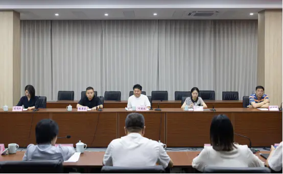 那云·青田矿山悬崖野奢度假酒店签约,“侨乡大花园”EOD项目迎来重要里程碑!