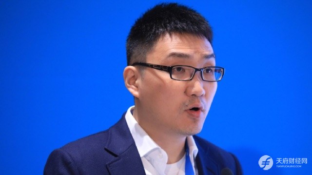 经济“卷王”拼多多们，消灭供应链中间层