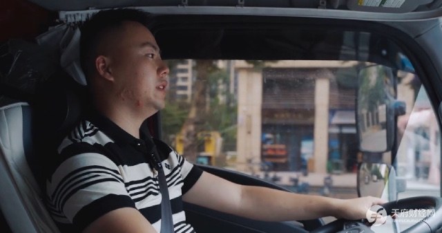 运满满司机胥鹏飞：“我想打造一个移动的货车理发厅”