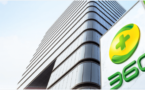 机构：奇富借条是一家财务造假、欺诈、业务濒临崩溃的骗子公司，高息贷款暴力催收主动违法