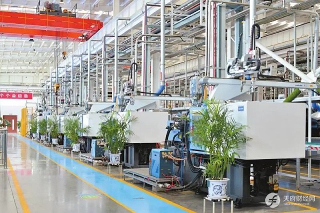 “AI+”、数据要素、提振消费……这些长虹热词在全国两会持续引发热议