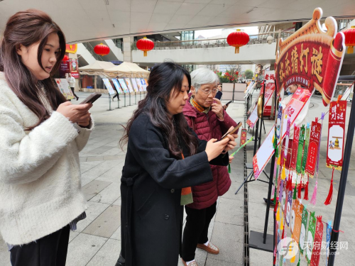 锦外闹元宵 童画映团圆 锦绣映画元宵民俗游园会让传统年味绽放在蓉城