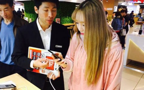 网红正在直播V购体验