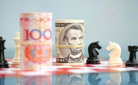 路透调查：人民币年底料将贬至10年新低7.20 最悲观预计将到7.75